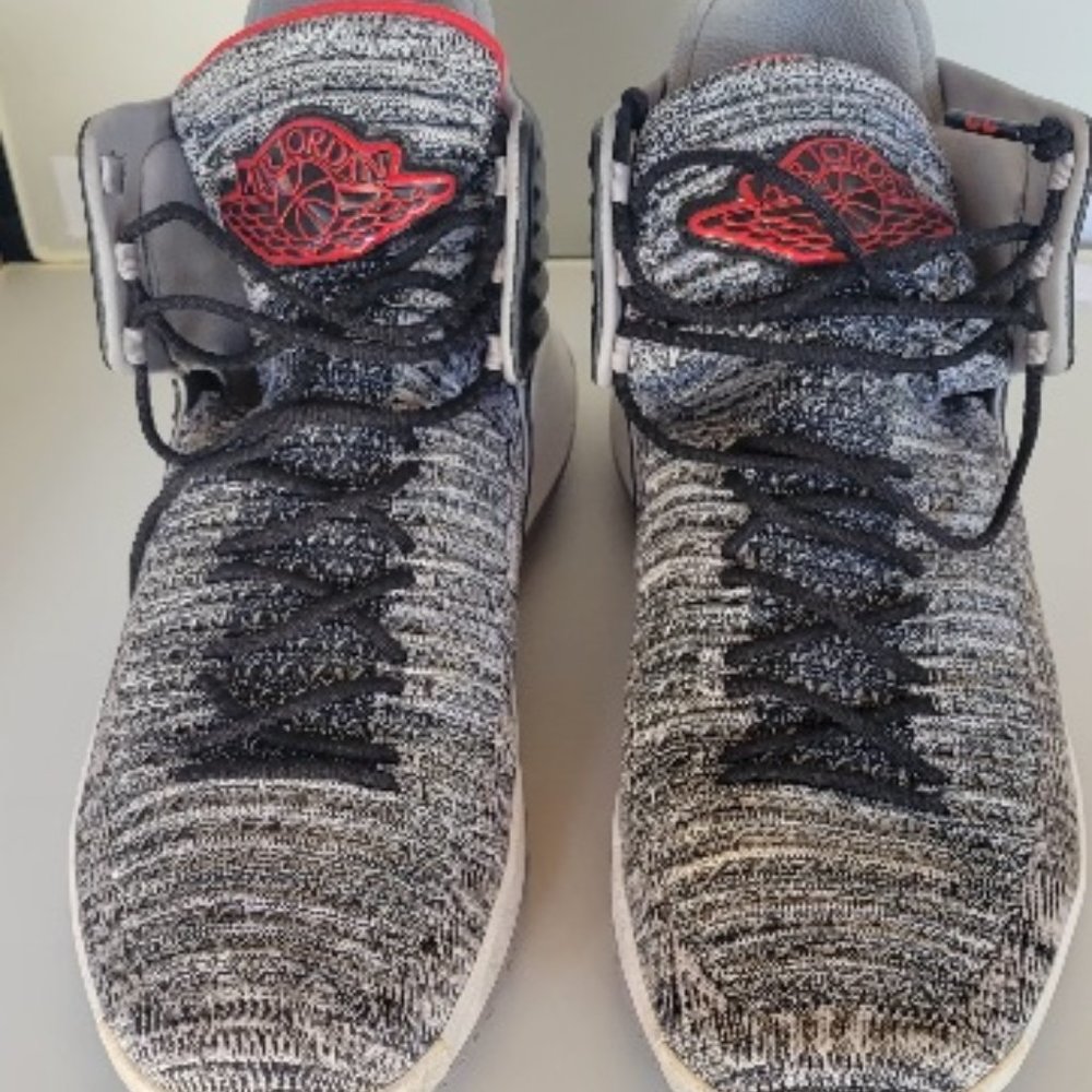 Air Jordan XXXII Black Cement Size 11